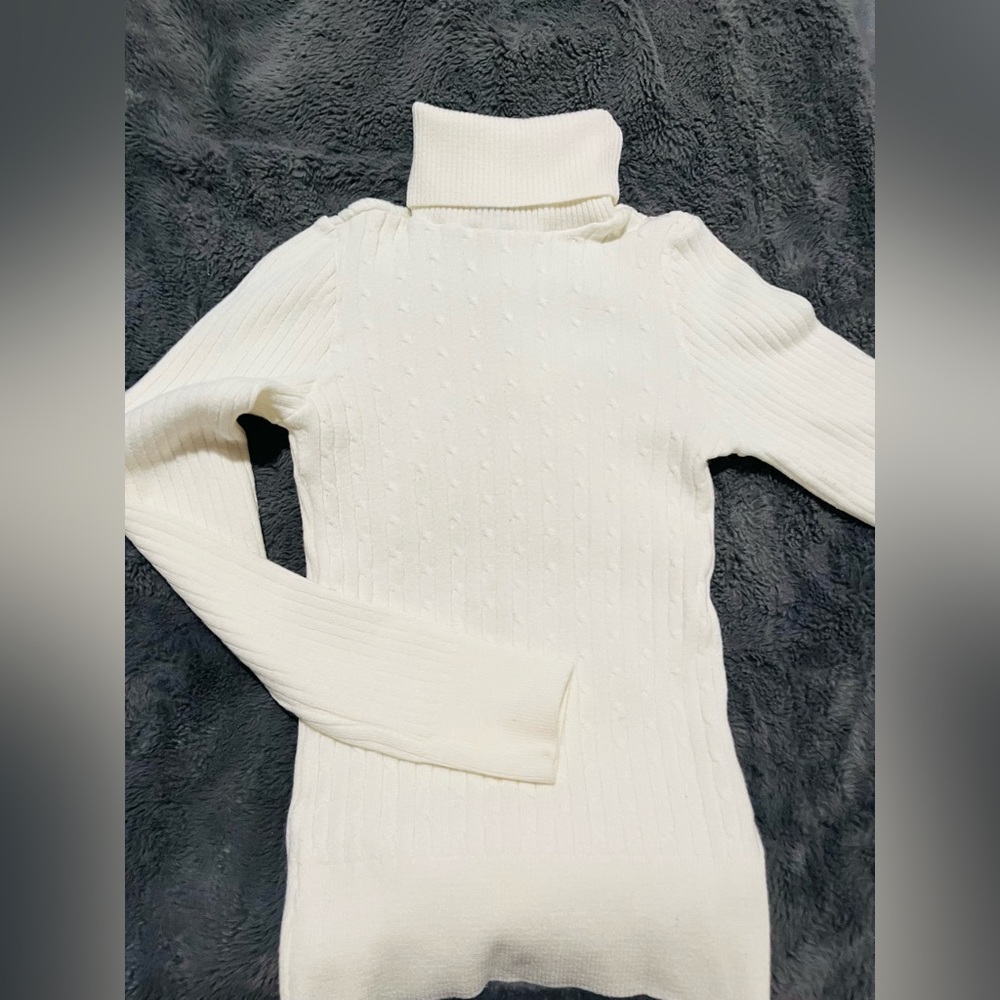 Sweater - Picture 2 of 2